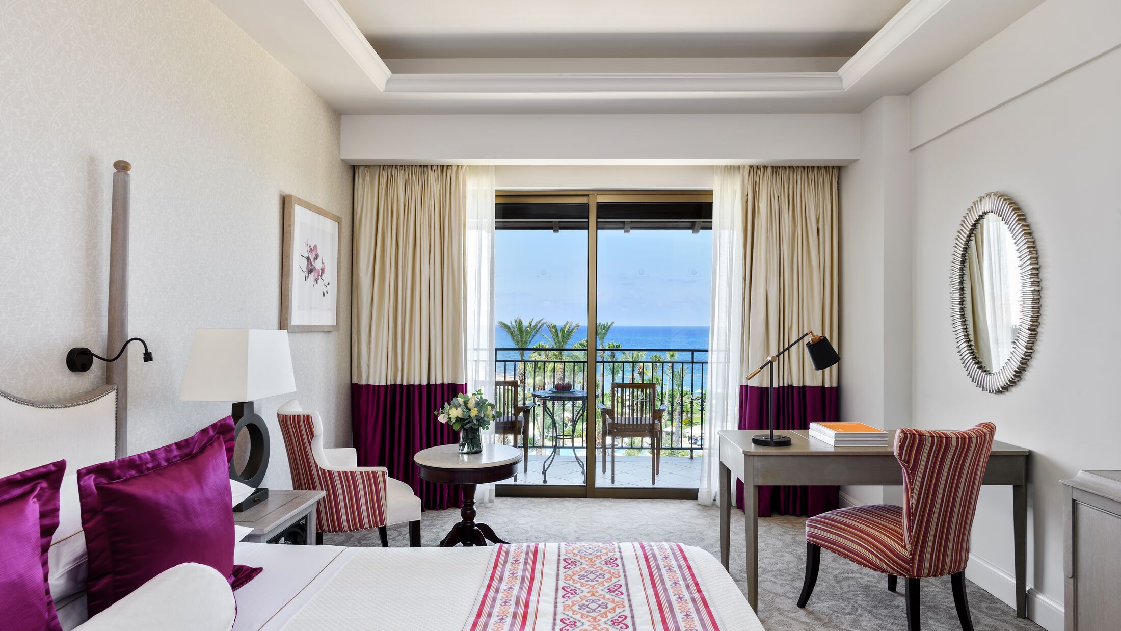 Elysium-2024-Deluxe-Room-Sea-View-001-108984-Hybris