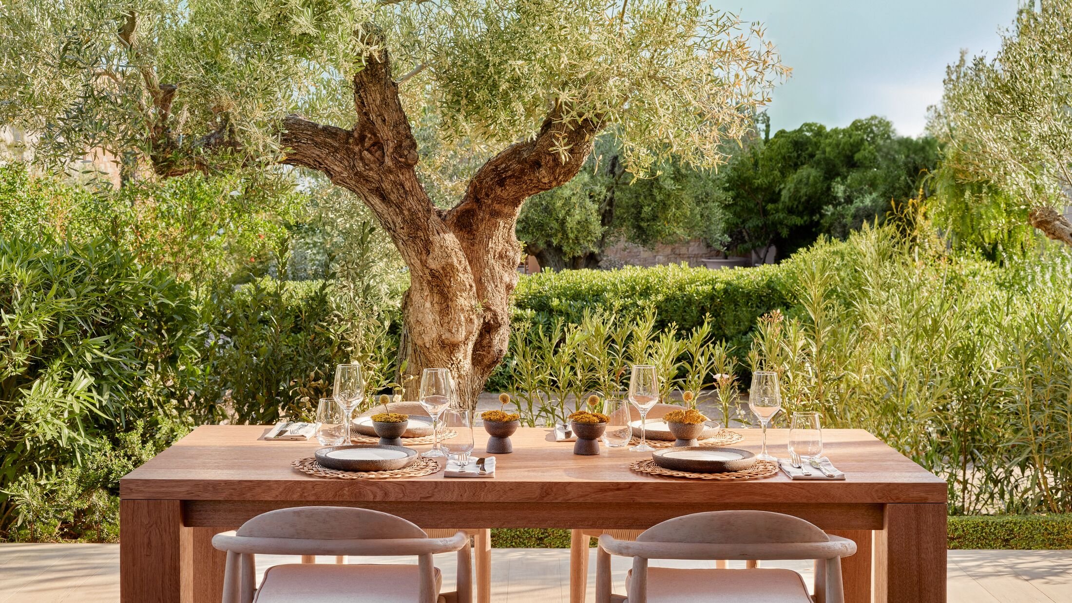 Ikos-Olivia-2024-Garden-Restaurant-001-119808-Hybris